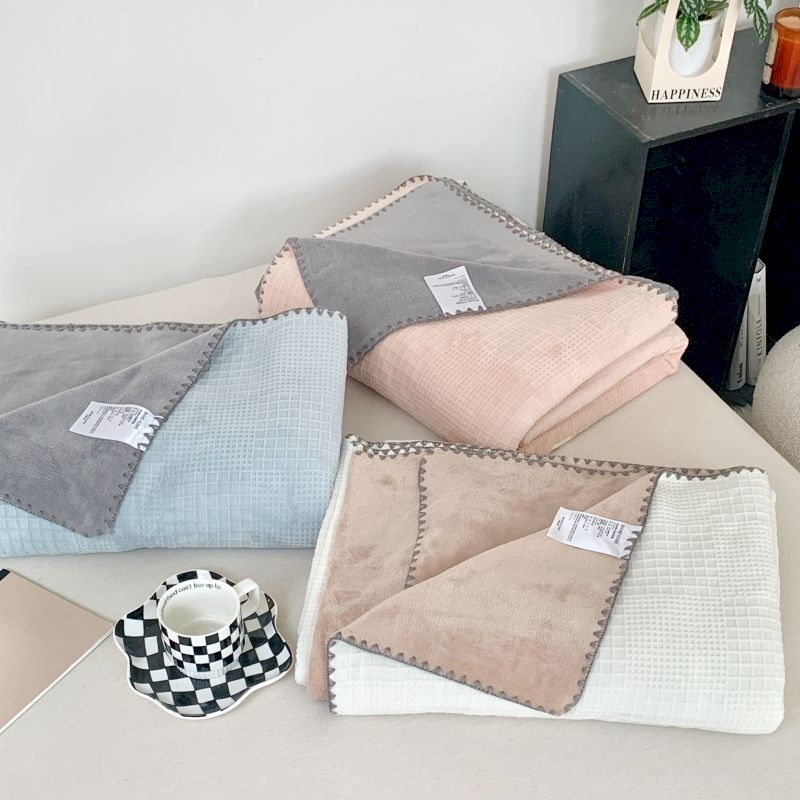 Plaid En Laine Et Polyamide 70/30 - 140x190 Cm - Marron à Carreaux - Pour Canapé, Lit, Détente