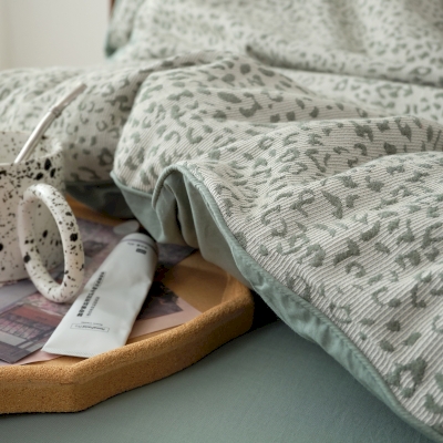 Parures de lit Vert Léopard en Coton Lavé avec Motif en Relief