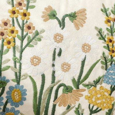 Coussin Broderie Florale Botanique