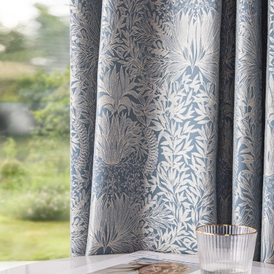 Rideau Occultant Kelady, Motif Végétal Brodé de Fils d'Or