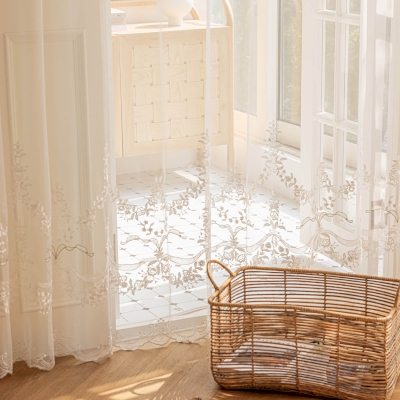 Voilage FRITILLERIE Sur Mesure, Broderie de Roses et Bordures Ondulées