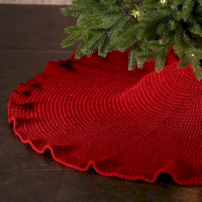 Chunky Knit Christmas Tree Skirt with Ruffled Edge