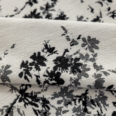 Tenda oscurante AMARYS, tessuto jacquard ciniglia, motivo begonia nera