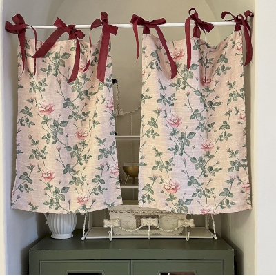 Rideau Brise-Bise à Nouettes avec Motif Rose