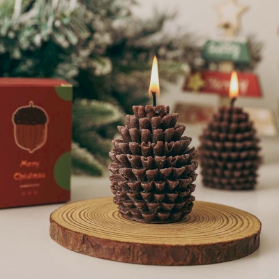 Pine Cone Shaped Christmas Candle, Natural Soy Wax, Juniper and Lavender Scent