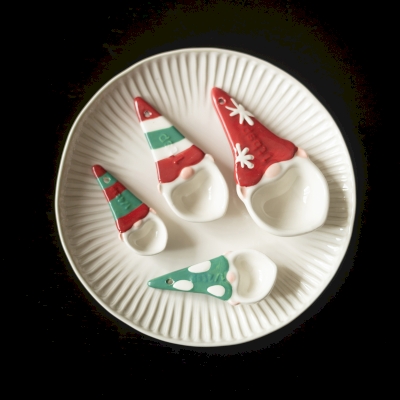 Set of 4 Christmas Ceramic Measuring Spoons, Hand-Painted Elves, Red and Green