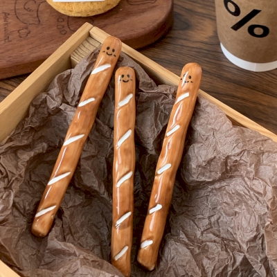 Ceramic Mixer, Bread Baguette Shape