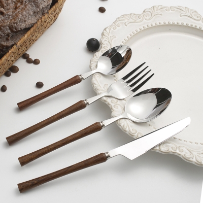 NORDWOOD 24-Piece Cutlery Set in Stainless Steel with Natural Wood Handles