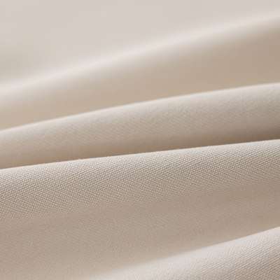 Tenda su misura NELIO, tessuto liscio, effetto lino delicato e micro-texture intrecciata