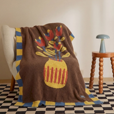 TALVIA Throw, Soft Jacquard Knit, Graphic Artistic Floral Pattern, Retro Checkered Border, 130 × 160 cm