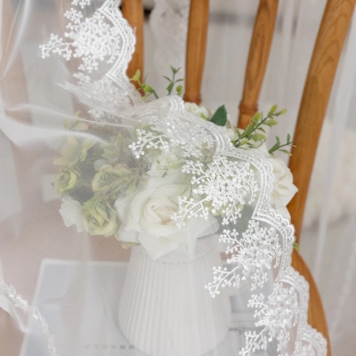 Voilage Sur Mesure FLORISSE, Motif Floral Inspiré de Gypsophile et Finition Dentelle Festonnée